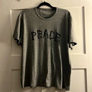 Men’s John Varavatos peace t size XL